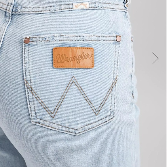 Womens Billabong x Wrangler Patch It High Straight Jeans sz 31NWT - Picture 4 of 6